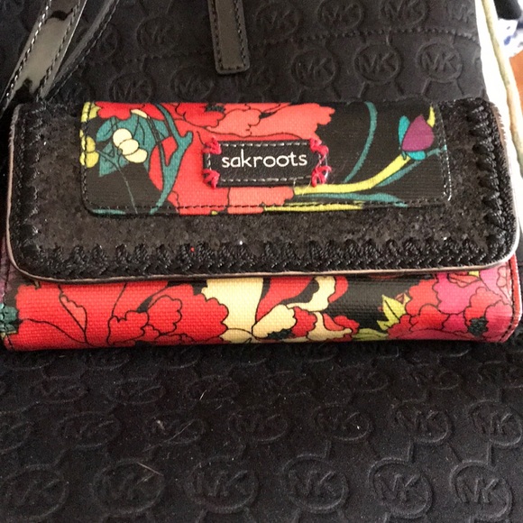 Sakroots Handbags - Used Sakroots wallet